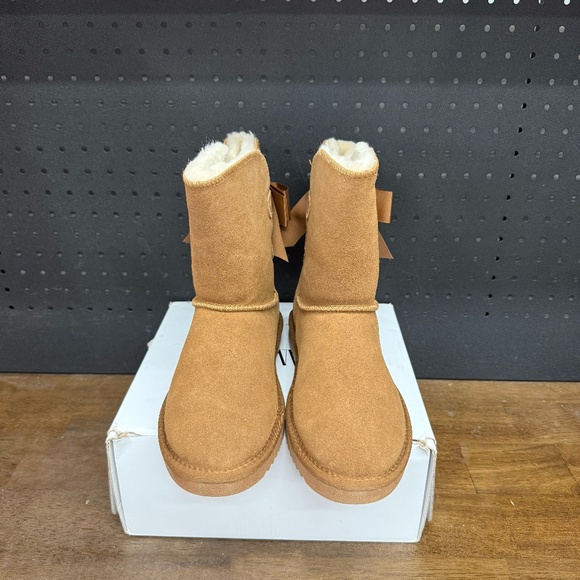 New W/ Box! Women's Dream Pairs Chestnut Brown Warm Winter Faux Fur Boots Size 7 - Picture 3 of 5